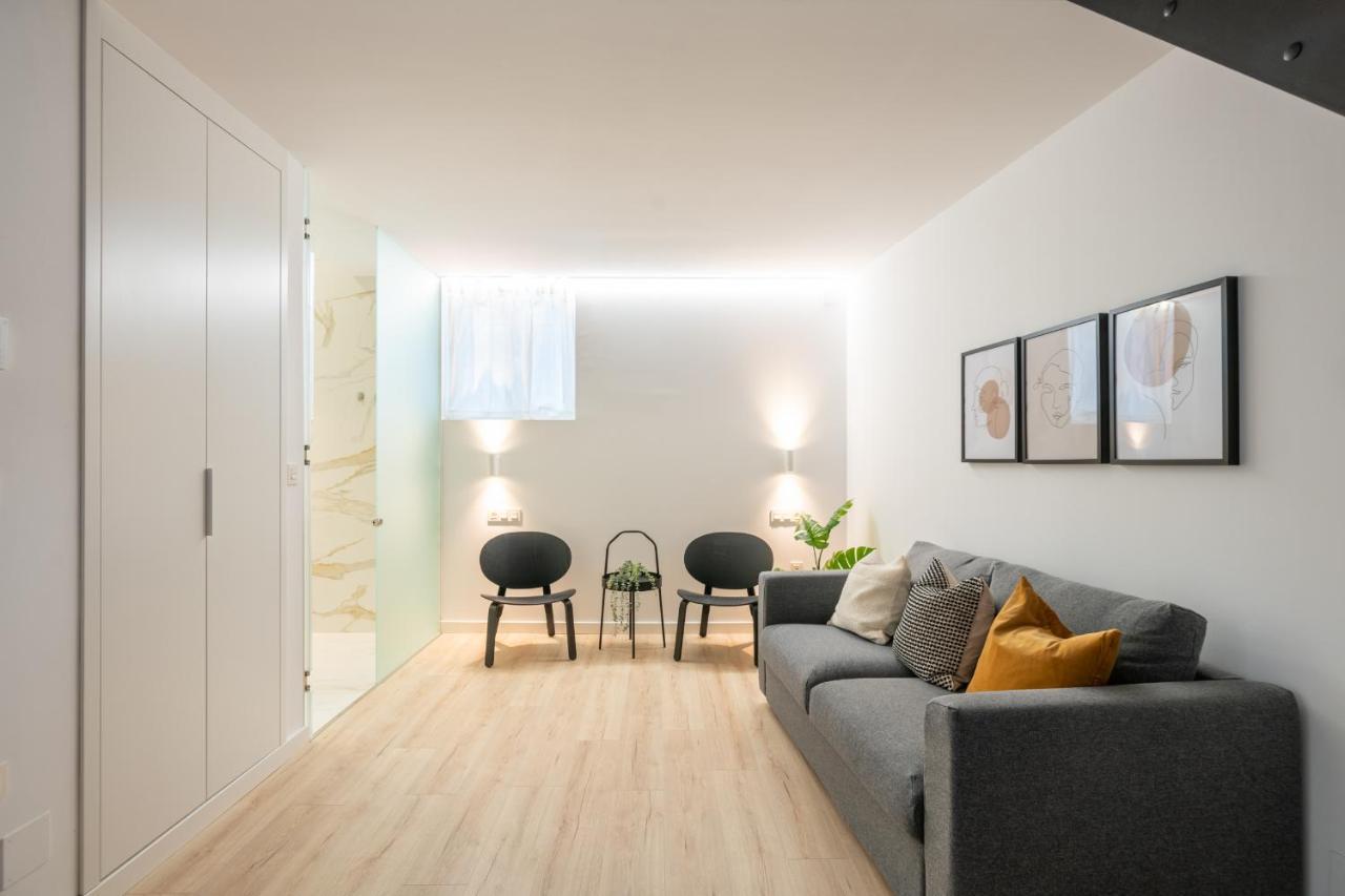 Apartamentos Malaga Centro El Conde By Renthas Eksteriør billede
