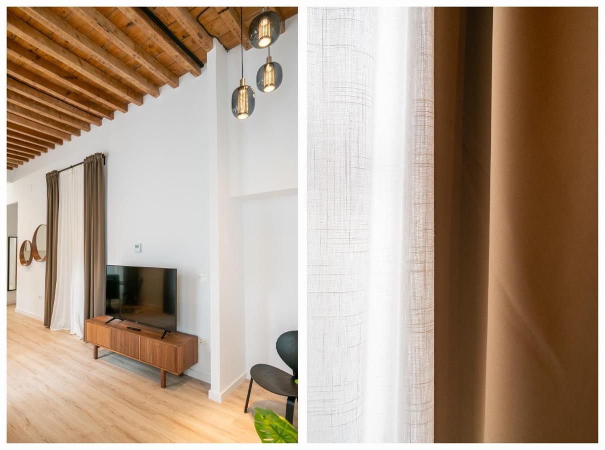 Apartamentos Malaga Centro El Conde By Renthas Eksteriør billede