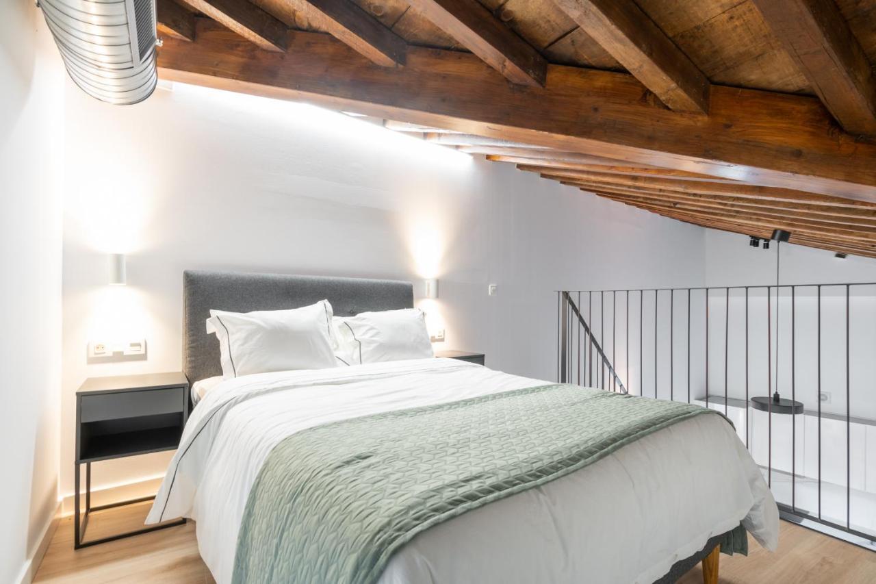 Apartamentos Malaga Centro El Conde By Renthas Eksteriør billede