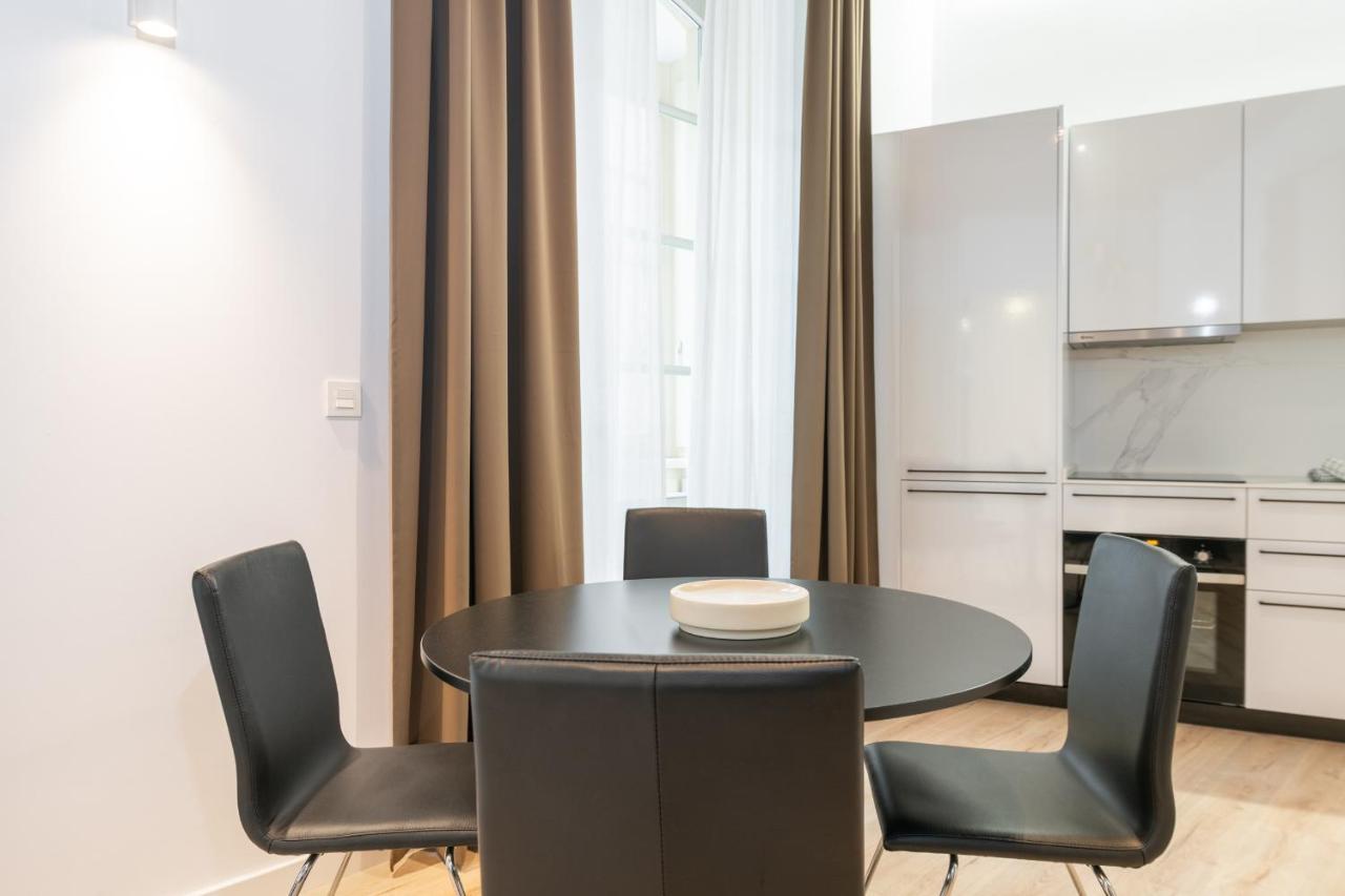 Apartamentos Malaga Centro El Conde By Renthas Eksteriør billede