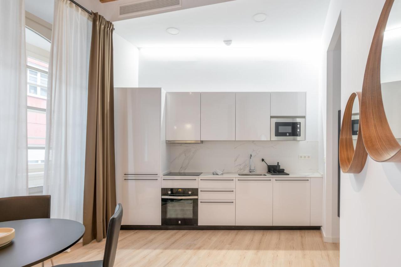 Apartamentos Malaga Centro El Conde By Renthas Eksteriør billede